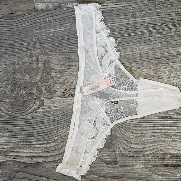 Victoria's Secret Floral Embroidered Thong  Large *NEW* - Picture 6 of 7